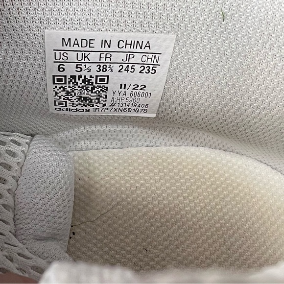 Men's Adidas Freak Spark MD 23 Football Cleat / White Gold / HP7711 / Size 6 - Picture 8 of 8